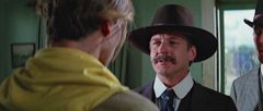 Marc Miles interpreta Sheriff