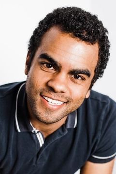 Isaac Robinson-Smith interpreta Additional Voices (voice)