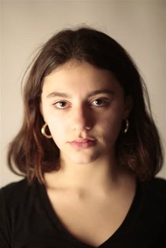 Olga Milshtein interpreta Julia