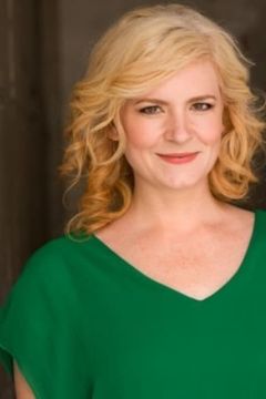Inga R. Wilson interpreta Aunt Nicole
