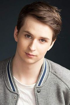 Grayson Maxwell Gurnsey interpreta SF School Bus Kid #5