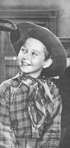 Bobby Larson interpreta Boy Ranger (uncredited)