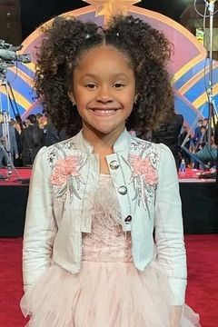Azari Akbar interpreta Monica Rambeau (5 Years Old)