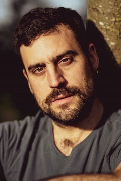 David Menéndez interpreta Cabo 3 Alfonso