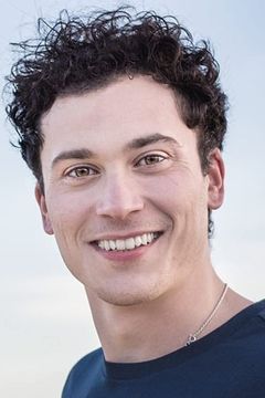 Gabriele Granito interpreta Paolo