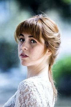 Alice Ferranti interpreta Suora giovane