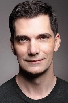 Stephen Blackehart interpreta Thomas