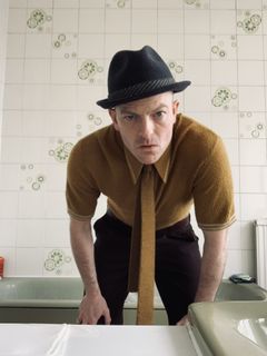 Max Wrottesley interpreta Train Engineer