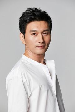 Pak Ton-ha interpreta Passenger