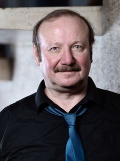 Rainer Reiners interpreta Polizist