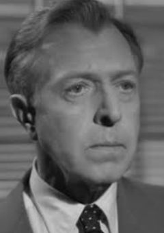 James Dyrenforth interpreta Frederick Beale Sr.