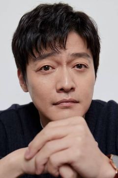 Kwon Hyuk interpreta Assistant Secretary of the Security Office