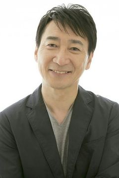 Keiichi Nanba interpreta Afrodite de Peixes