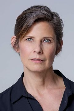 Bernadette Chapman interpreta Portence