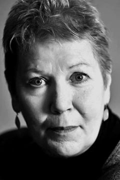 Karen Meagher interpreta Carpark Civilian