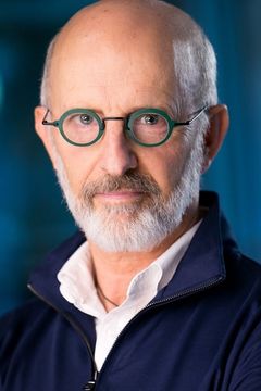 Richard Garner interpreta Joe Feeney