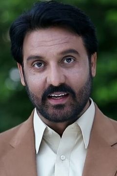 Afzal Khan interpreta Hasnat's Uncle