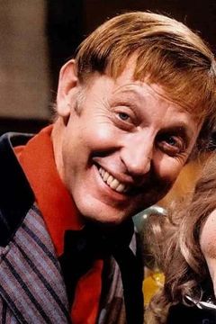 Wally Boag interpreta TV newsman