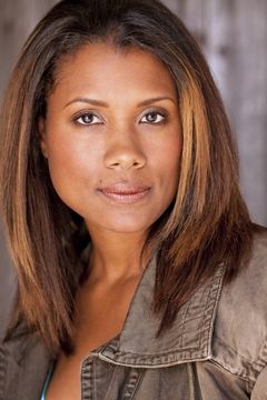 Janora McDuffie interpreta Nurse