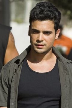Christopher Martinez interpreta Dancer