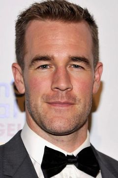 James Van Der Beek interpreta Elijah Mundo
