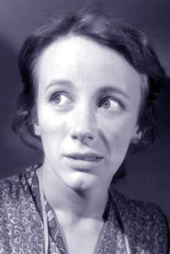 Dorothy Gordon interpreta Mrs. Norton