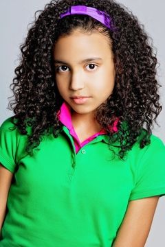 Kristina Nichole interpreta Parochial School Kid (uncredited)