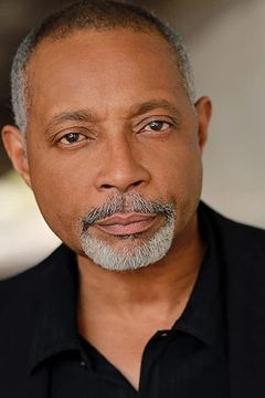 Frantz Turner interpreta Reporter