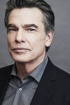 Peter Gallagher interpreta Sandy Cohen