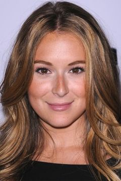 Alexa PenaVega interpreta Gretchen