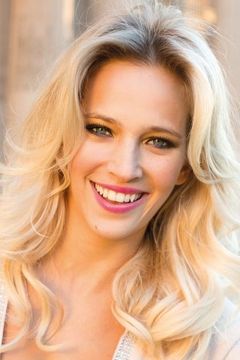 Luisana Lopilato interpreta Mía Colucci