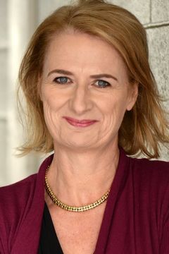 Ann McElhinney interpreta Journalist