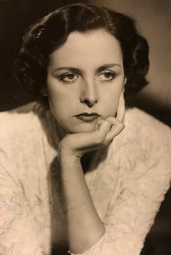 María Luisa Ponte interpreta Estefanía