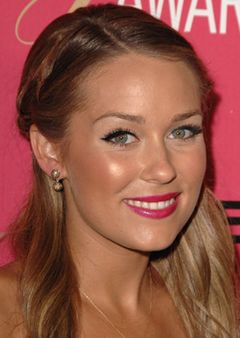 Lauren Conrad Tell interpreta Lauren Conrad