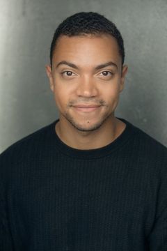 Nathaniel Brimmer-Beller interpreta WHIH Reporter Albert Taft