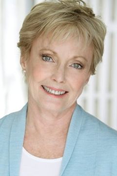 Judith McConnell interpreta Trish