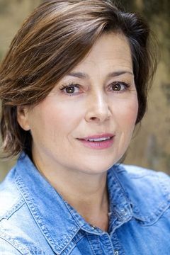 Pascale Reynaud interpreta Alina