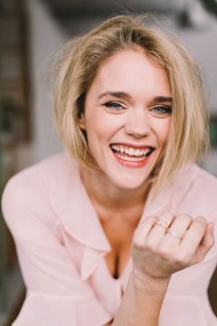 Sarah Elena Koch interpreta Sabrina Heinemann