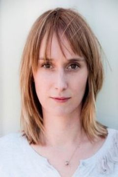 Kristen Denkers interpreta Keet
