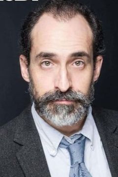 Bruno Bichir interpreta Fernando Duque