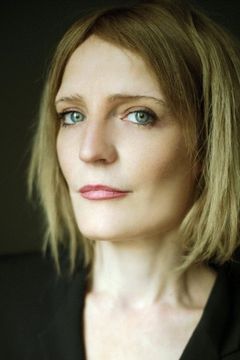 Florence Savignat interpreta Flower girl