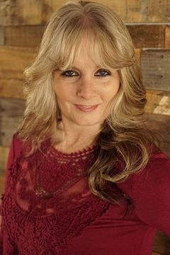 Angela Anderson interpreta Nurse (uncredited)