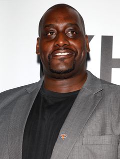 Anthony Mason interpreta Himself