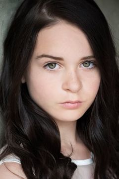 Imogen Tear interpreta Hattie