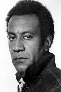 Raymond St. Jacques interpreta Street Preacher