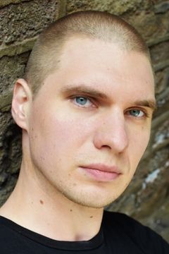 Andrei Zayats interpreta Russian Soldier No. 2