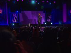 Na'im Lynn interpreta Meathead (voice)