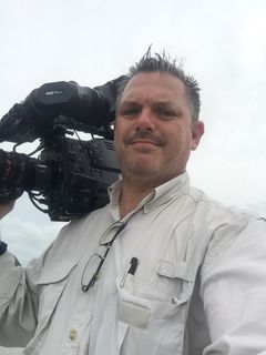 William Edward Roberts interpreta Matthew