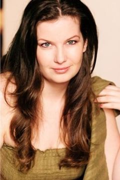 Dayna Price interpreta Jane Banket (uncredited)