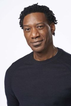 Arnold Pinnock interpreta Heavyweight